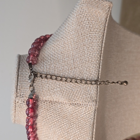 ~Stunning! New 70's Plastic Lucite Chunky Purple Necklace - Picture 2 of 8